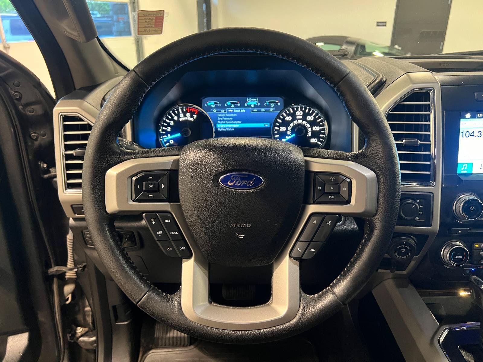 Used 2016 Ford F150 Lariat w/ Equipment Group 502A Luxury AWD/4WD image 11