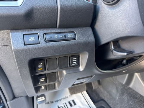 Certified 2025 Nissan Frontier SV w/ SV Convenience Package image 13