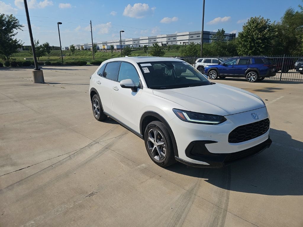 Used 2025 Honda HR-V EX-L image 3