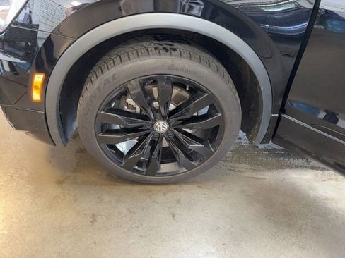 Used 2021 Volkswagen Tiguan S image 10