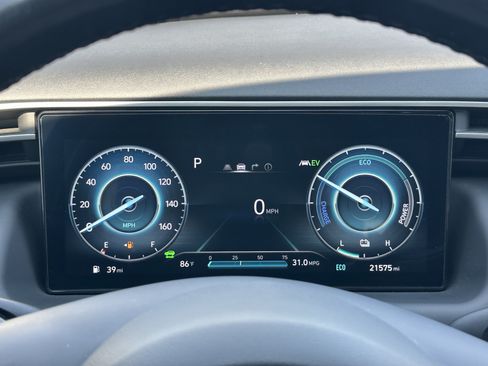 Used 2024 Hyundai Tucson Limited AWD/4WD image 26