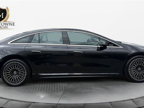 Used 2023 Mercedes-Benz EQS 580 4MATIC Sedan image 6