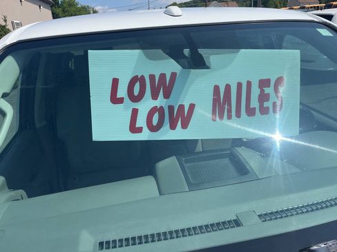 Used 2013 Nissan Frontier SV AWD/4WD image 34