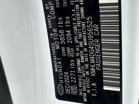 Used 2025 Hyundai Elantra Sport image 33