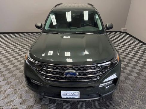 Used 2022 Ford Explorer XLT w/ Equipment Group 202A image 5