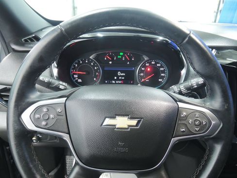 Used 2023 Chevrolet Traverse LT FWD image 13