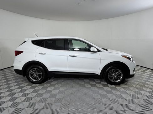 Used 2018 Hyundai Santa Fe Sport w/ Winter Weather Package FWD image 4