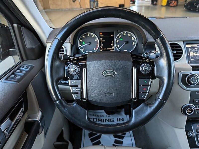 Used 2016 Land Rover LR4 HSE AWD/4WD image 19