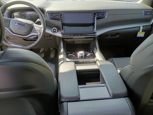 New 2026 Jeep Grand Wagoneer 4WD image 11