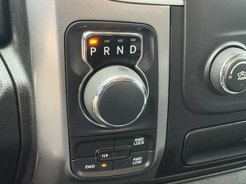 Used 2024 RAM 1500 Classic SLT AWD/4WD image 27