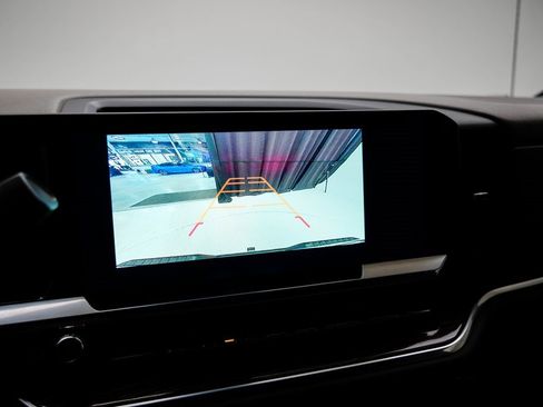 Used 2022 GMC Sierra 1500 SLE image 28