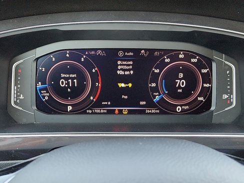 Used 2020 Volkswagen Tiguan S image 9