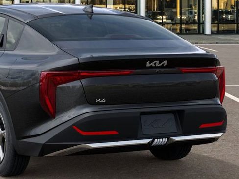New 2026 Kia K4 LXS image 13