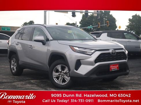 Used 2025 Toyota RAV4 XLE w/ Weather Package AWD/4WD image 1