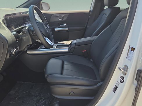 Certified 2026 Mercedes-Benz GLA 250 image 9