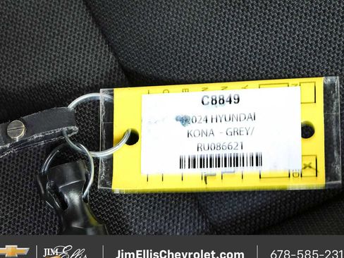 Used 2024 Hyundai Kona SEL FWD image 32