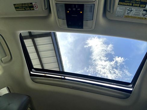 Used 2012 Lexus GX 460 w/ Comfort Plus Pkg image 50