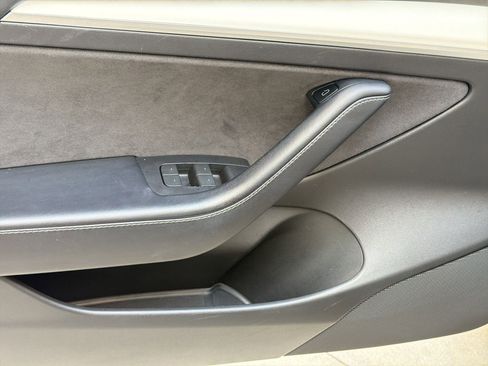 Used 2022 Tesla Model 3 Long Range AWD/4WD image 12