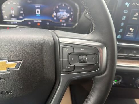 Used 2024 Chevrolet Silverado 1500 LT AWD/4WD image 23