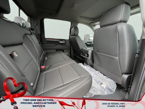 New 2025 GMC Sierra 2500 Denali w/ Denali Reserve Package image 32