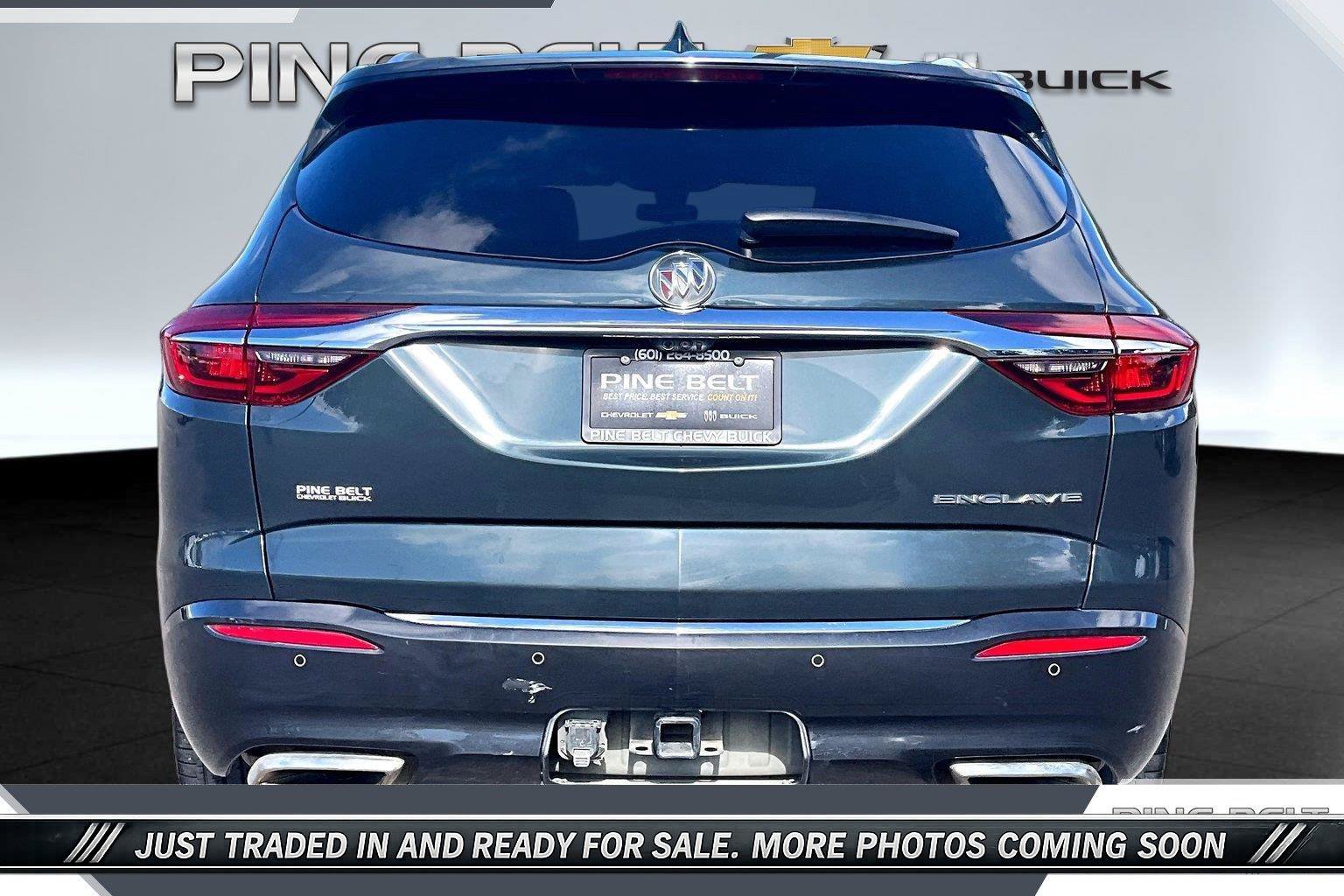 Used 2019 Buick Enclave Avenir w/ Avenir Technology Package FWD image 4