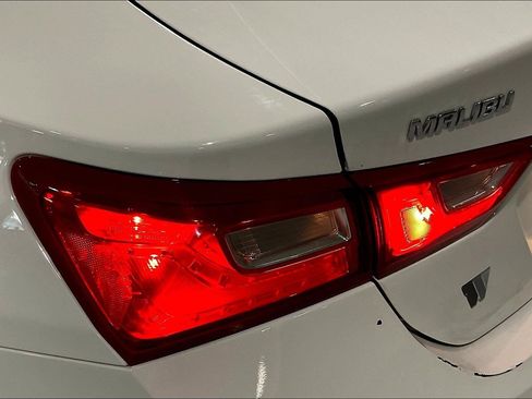 Used 2023 Chevrolet Malibu LT image 22