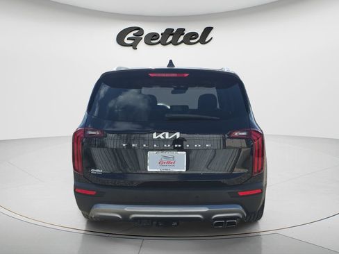 Used 2022 Kia Telluride EX w/ EX Premium Package FWD image 6