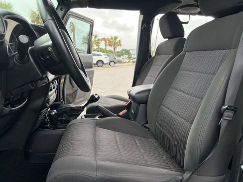 Used 2012 Jeep Wrangler Unlimited Sport AWD/4WD image 36