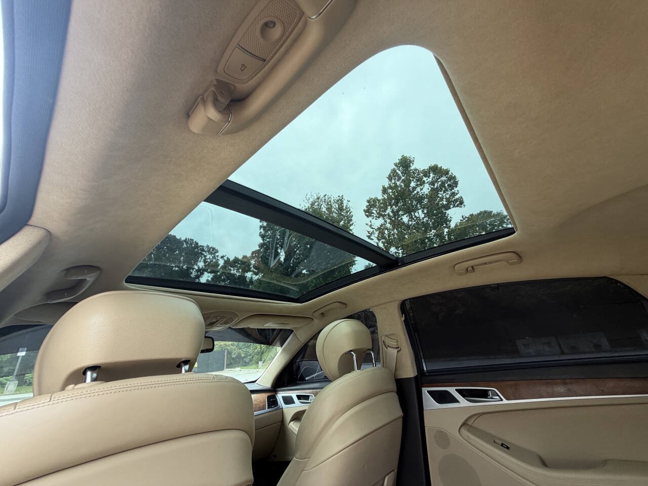 Used 2016 Hyundai Genesis 3.8 image 18
