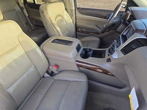 Used 2016 GMC Yukon SLT w/ Open Road Package image 10