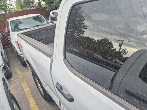 Used 2022 Ford F150 XLT AWD/4WD image 24
