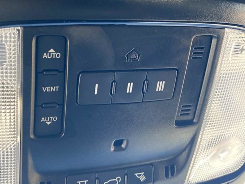 Certified 2024 Dodge Durango GT image 42