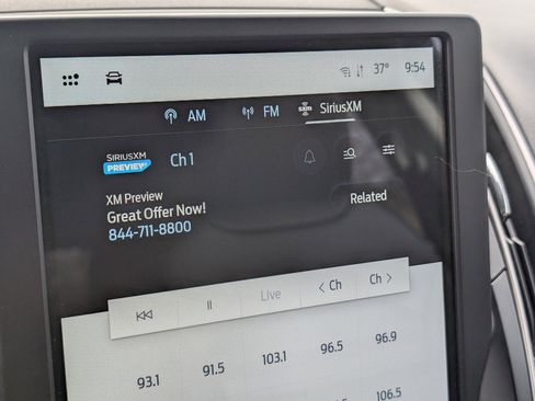 Used 2023 Ford Edge SEL image 22