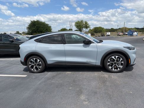 Used 2025 Ford Mustang Mach-E Select image 3