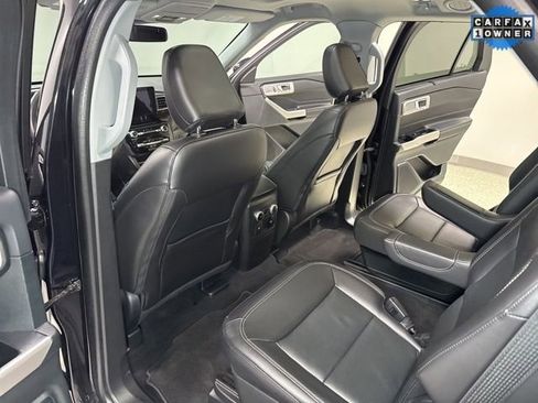Used 2024 Ford Explorer Limited w/ Equipment Group 301A image 26
