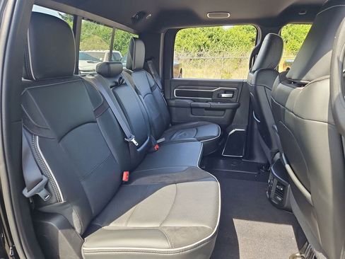 New 2026 RAM 2500 Laramie AWD/4WD image 15