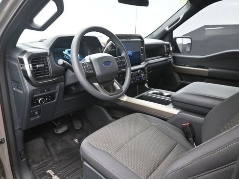Used 2025 Ford F150 STX w/ Equipment Group 201A FX4 image 19