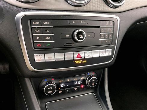 Used 2018 Mercedes-Benz GLA 250 4MATIC image 15