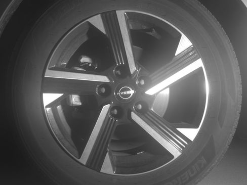 Used 2025 Nissan Sentra SV image 12