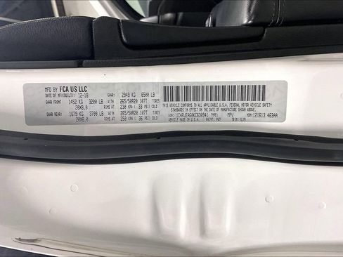 Used 2019 Jeep Grand Cherokee Altitude image 43