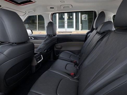 New 2026 Kia Carnival SX FWD image 18