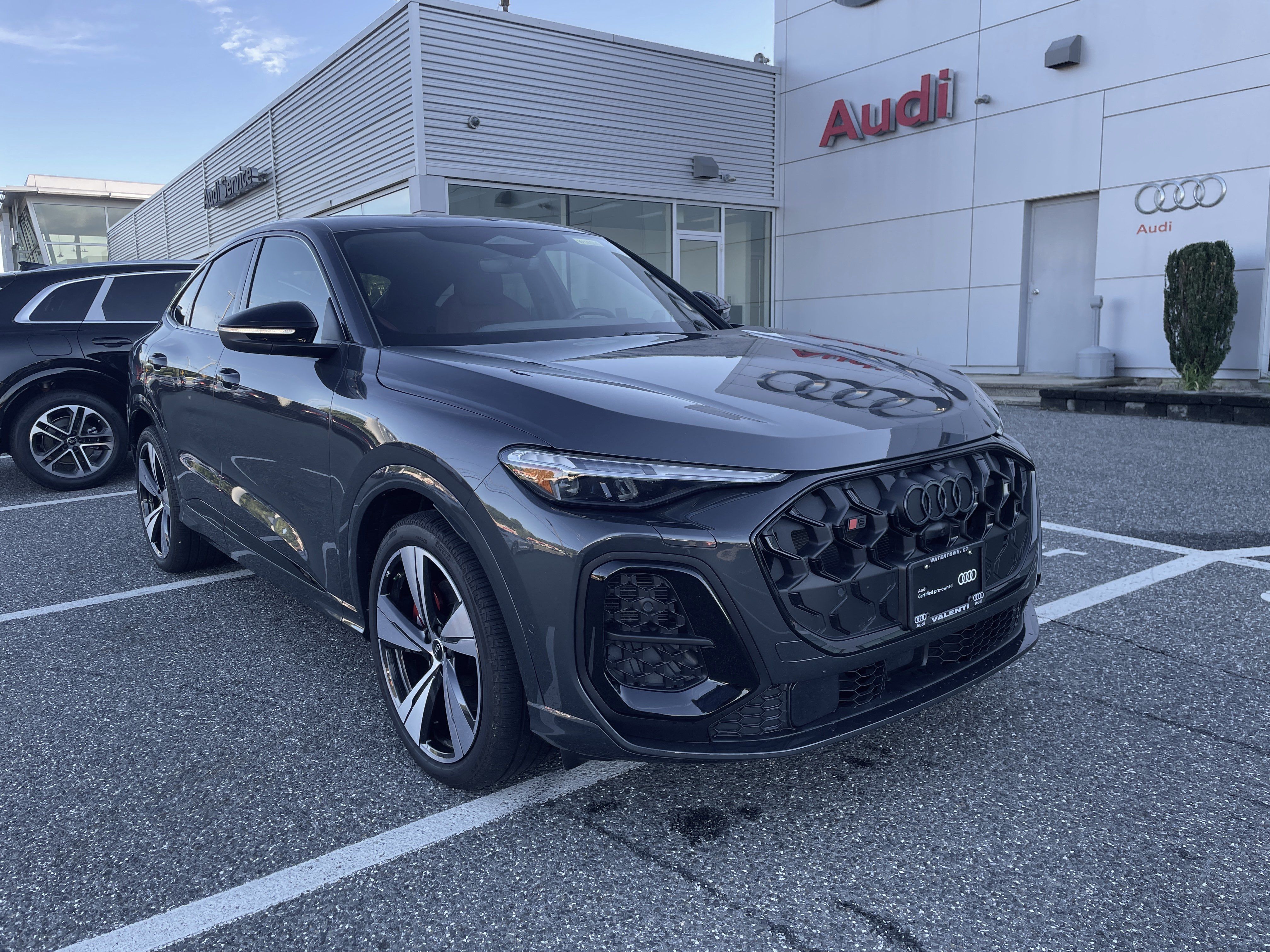 Certified 2025 Audi SQ5 Premium Plus w/ Premium Plus Package AWD/4WD image 1