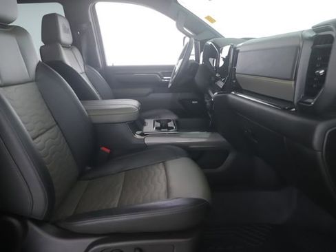 Used 2024 Chevrolet Silverado 2500 ZR2 w/ ZR2 Bison Edition AWD/4WD image 33
