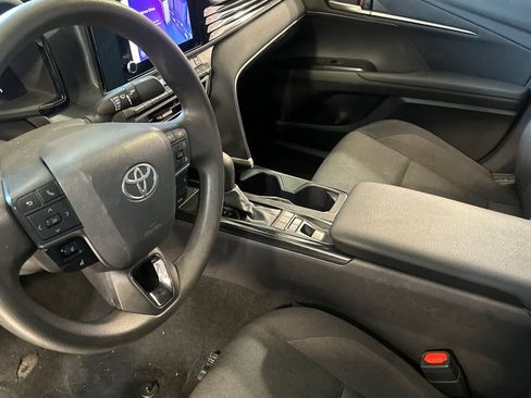 Used 2025 Toyota Camry LE FWD image 14