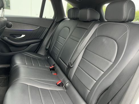 Used 2020 Mercedes-Benz GLC 300 4MATIC w/ AMG Line image 33