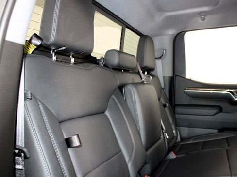 Used 2025 Chevrolet Silverado 1500 LT Trail Boss w/ LT Trail Boss Premium Package AWD/4WD image 25