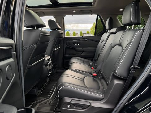 Certified 2025 Honda Pilot Elite image 26