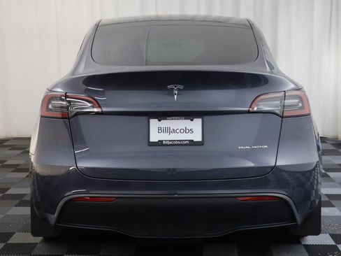Used 2023 Tesla Model Y Long Range image 16