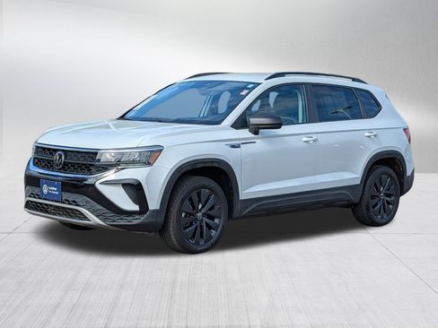 Certified 2024 Volkswagen Taos S FWD image 3