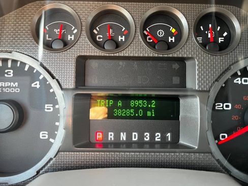 Used 2008 Ford F250 4x4 Crew Cab Super Duty image 11